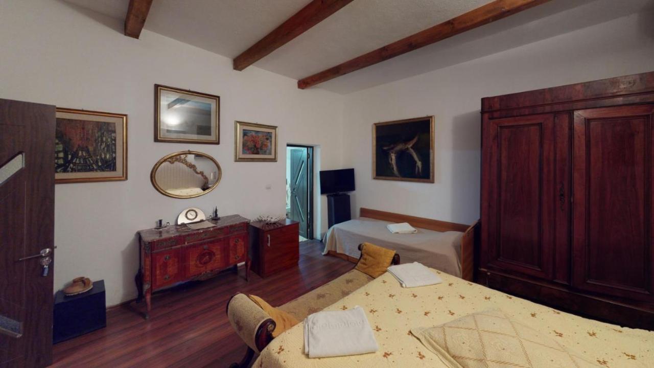 Villa Giulia Islaz ภายนอก รูปภาพ