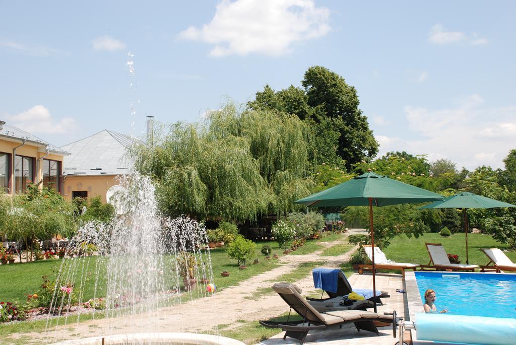 Villa Giulia Islaz ภายนอก รูปภาพ
