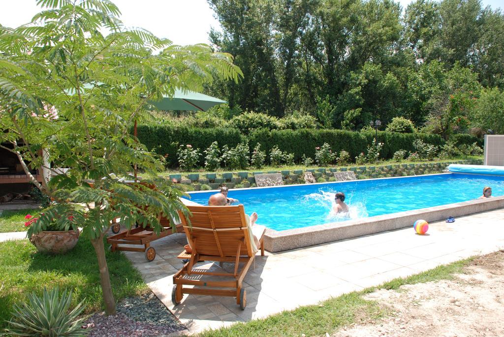 Villa Giulia Islaz ภายนอก รูปภาพ