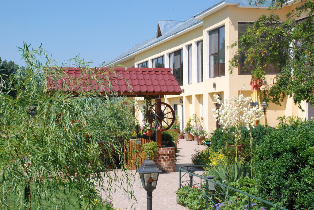 Villa Giulia Islaz ภายนอก รูปภาพ