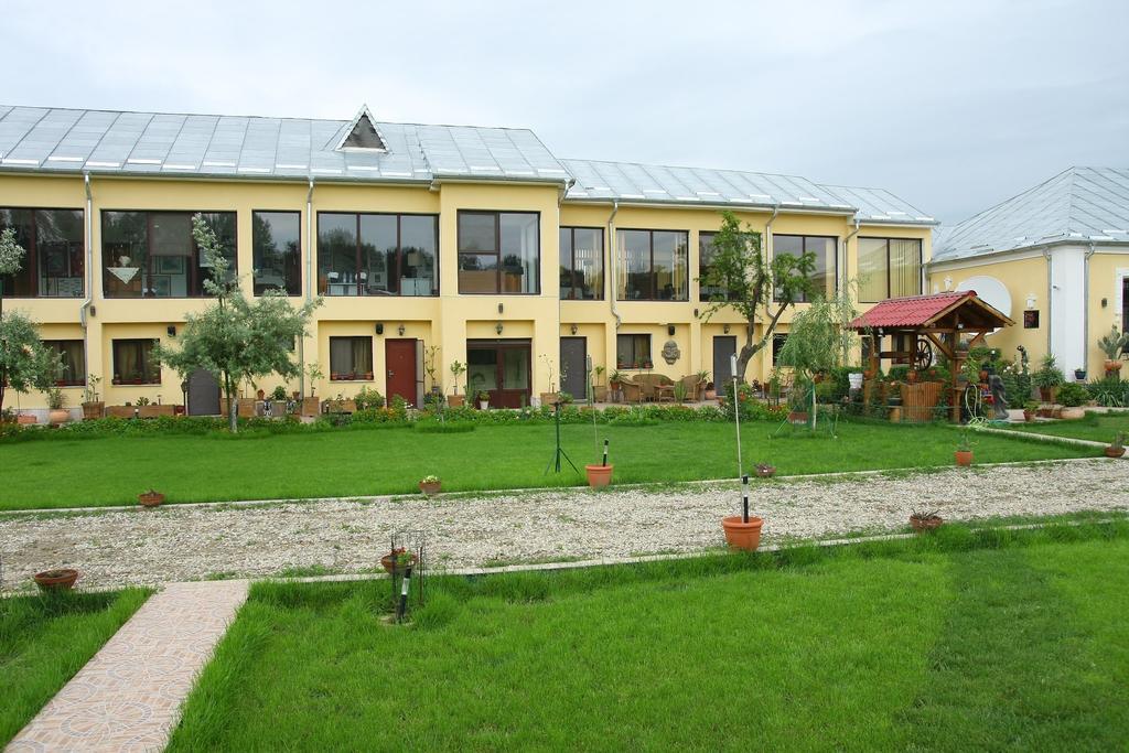 Villa Giulia Islaz ภายนอก รูปภาพ